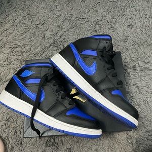 Air Jordan 1 Low (GS) University Blue/Black and White